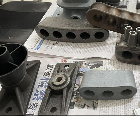 Sistema de post-tensão de aço ligado resistente a sismos