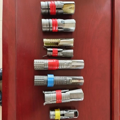 Suporte de padrão de prata para expansão Shell Rock Bolt três folhas